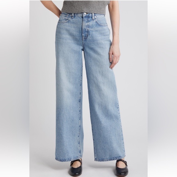 Madewell High-Waisted Superwide Leg Jeans in Invermere Wash - Picture 1 of 5